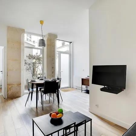 Апартаменты Chic -2br-6p- Oberkampf-republique Париж